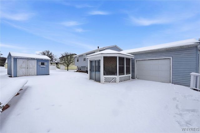 300 Westwood Road, Lancaster, NY 14086