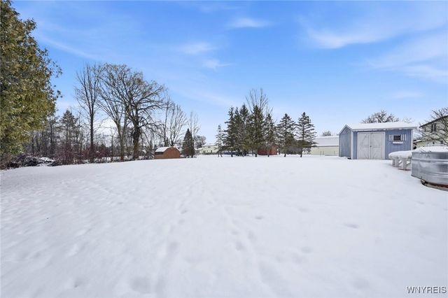 300 Westwood Road, Lancaster, NY 14086