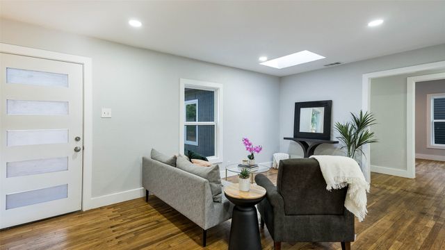 10523 Newcombe Drive, Dallas, TX 75228