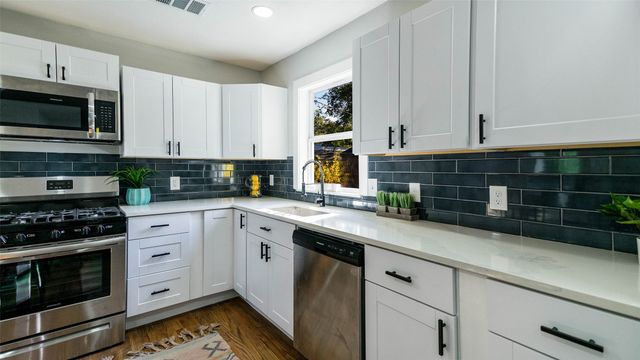 10523 Newcombe Drive, Dallas, TX 75228