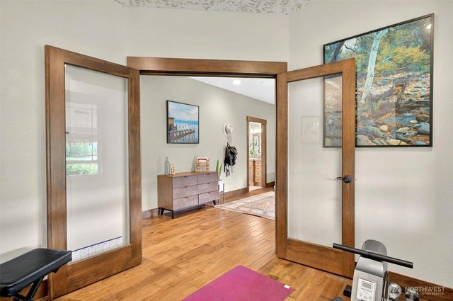 45 N Welcome Slough Road, Cathlamet, WA 98612