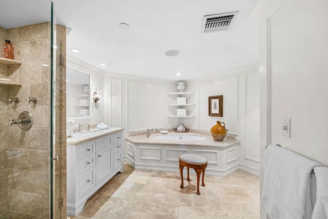 3100 S Ocean Boulevard 302s, Palm Beach, FL 33480