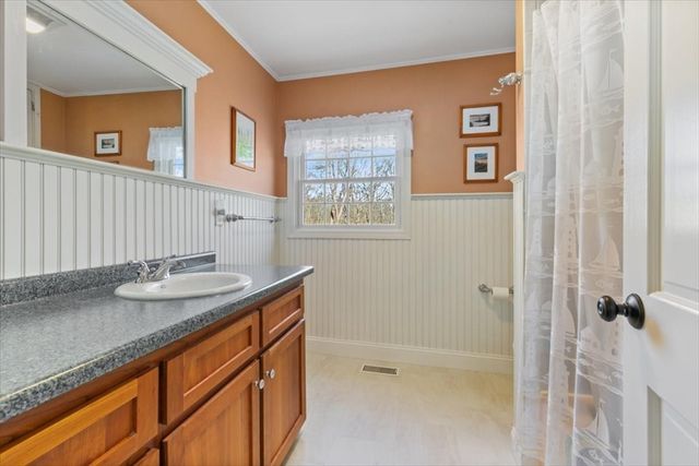 37 Benham St, Haverhill, MA 01830