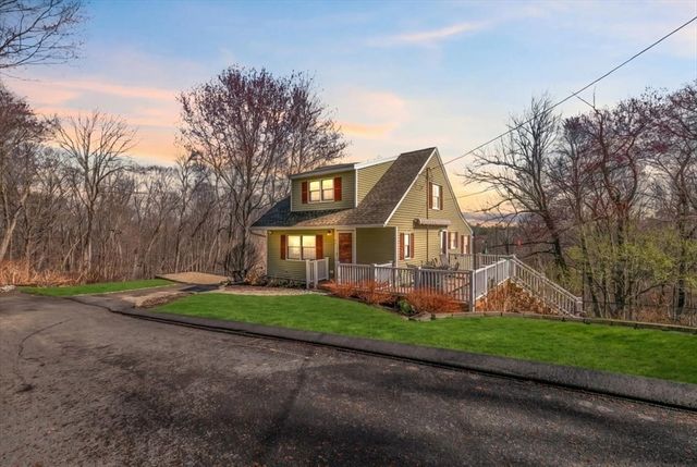 37 Benham St, Haverhill, MA 01830