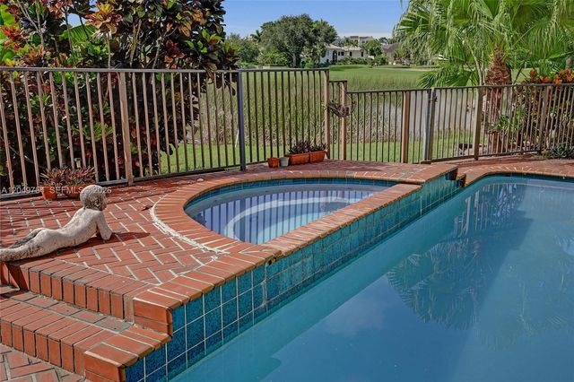 22508 W Esplanada Cir W, Boca Raton, FL 33433