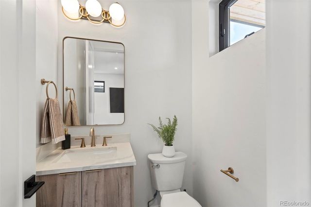 3240 N Franklin Street, Denver, CO 80205