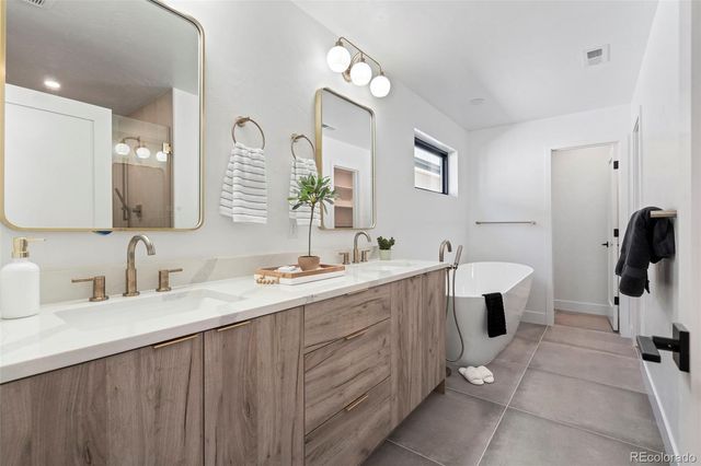 3240 N Franklin Street, Denver, CO 80205