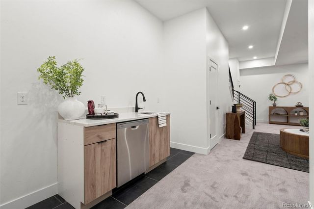 3240 N Franklin Street, Denver, CO 80205