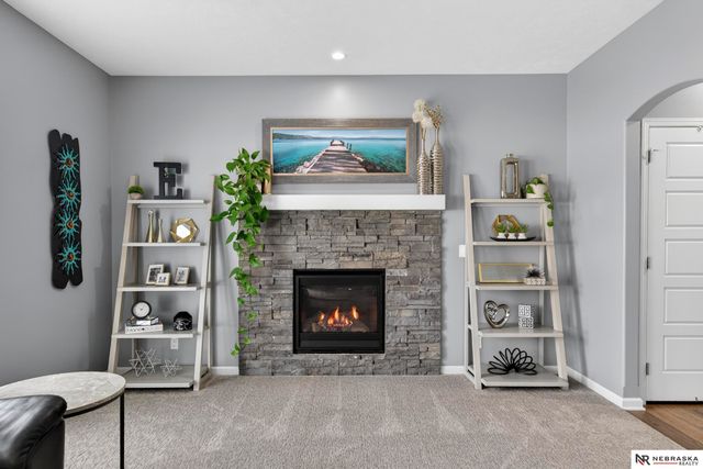 10702 Laramie Street, Papillion, NE 68046