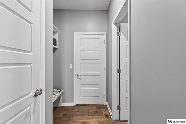 10702 Laramie Street, Papillion, NE 68046