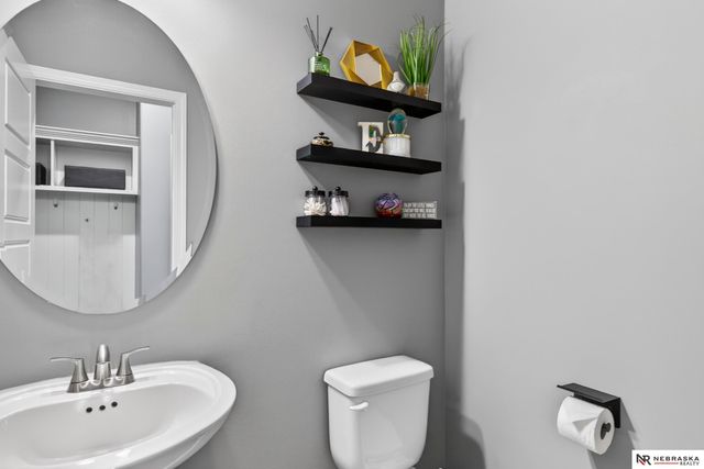 10702 Laramie Street, Papillion, NE 68046