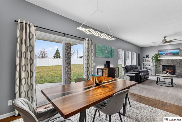 10702 Laramie Street, Papillion, NE 68046