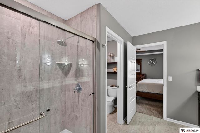 10702 Laramie Street, Papillion, NE 68046