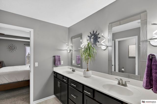 10702 Laramie Street, Papillion, NE 68046