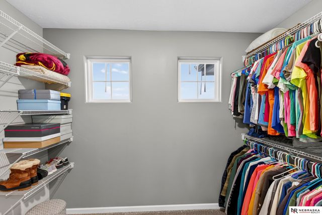 10702 Laramie Street, Papillion, NE 68046