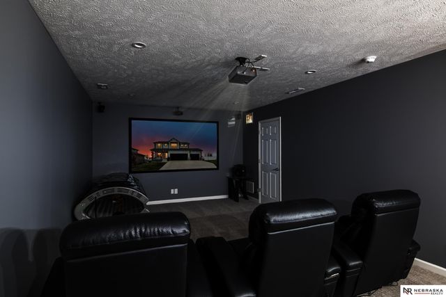 10702 Laramie Street, Papillion, NE 68046