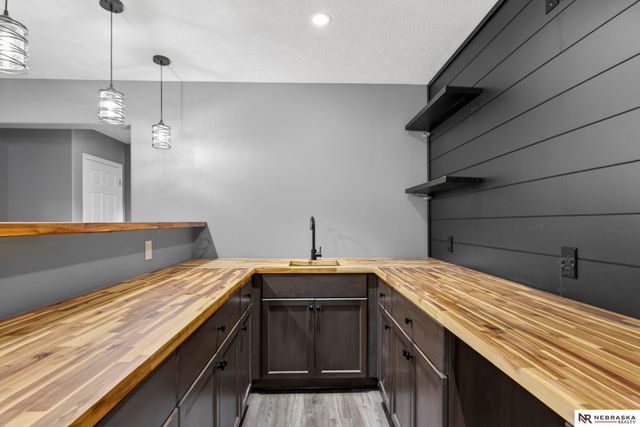 10702 Laramie Street, Papillion, NE 68046