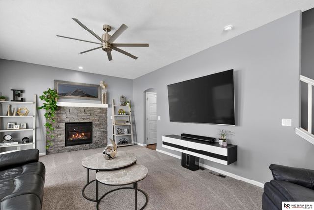 10702 Laramie Street, Papillion, NE 68046