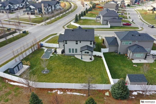 10702 Laramie Street, Papillion, NE 68046