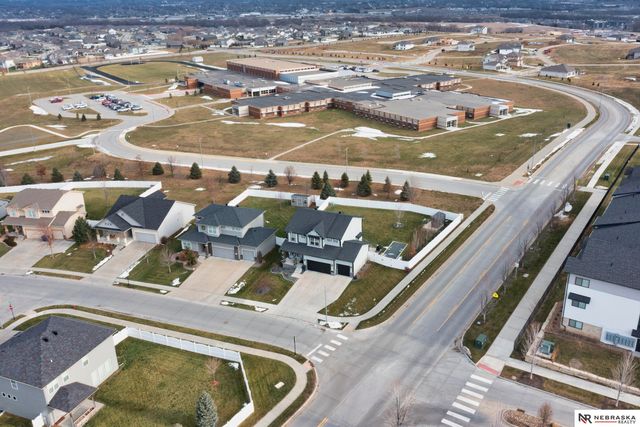 10702 Laramie Street, Papillion, NE 68046