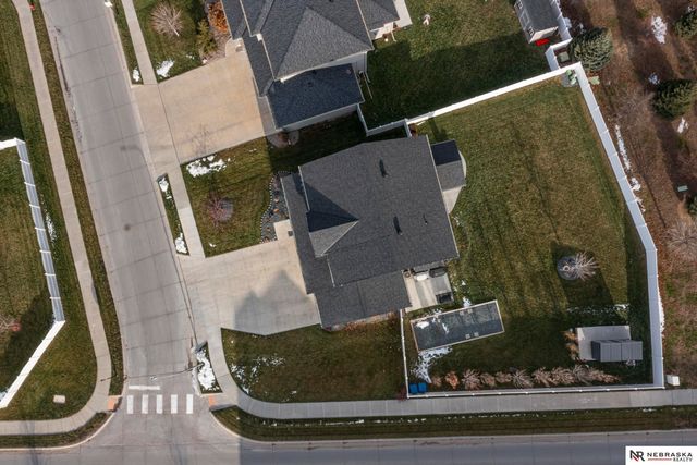 10702 Laramie Street, Papillion, NE 68046