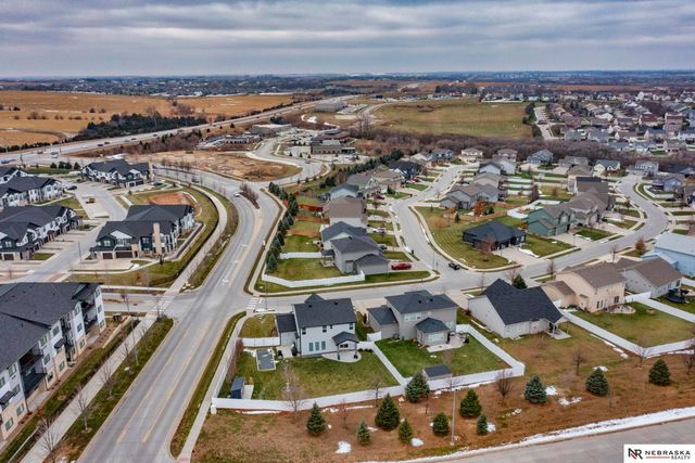 10702 Laramie Street, Papillion, NE 68046