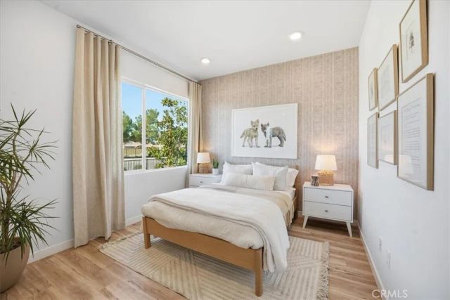 3223 E Avenue J-4, Lancaster, CA 93535