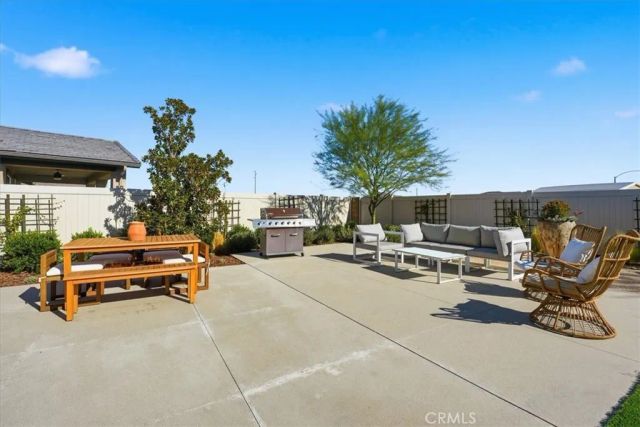 3223 E Avenue J-4, Lancaster, CA 93535