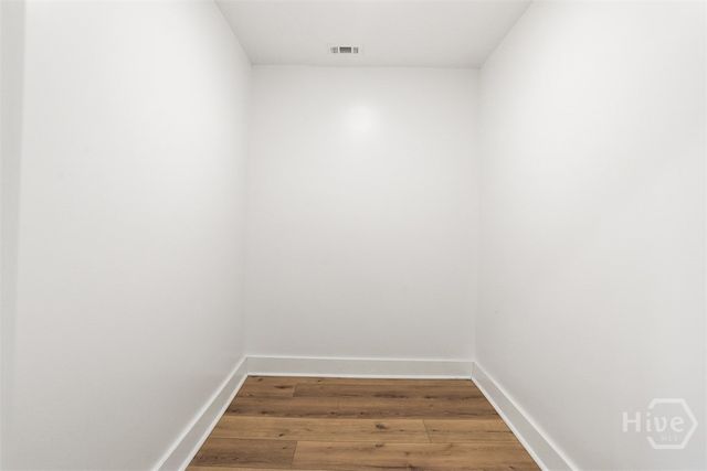 27 Pine Drive, Savannah, GA 31405