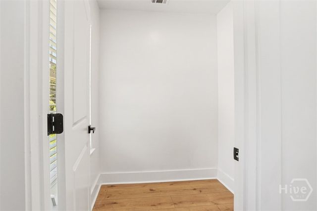 27 Pine Drive, Savannah, GA 31405