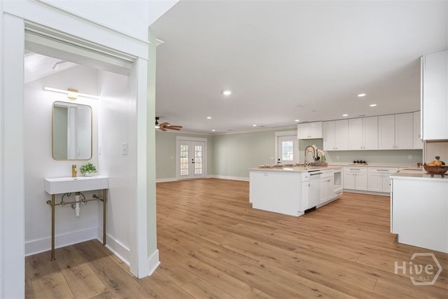 27 Pine Drive, Savannah, GA 31405