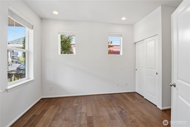 7012 30th Place SW, Seattle, WA 98126