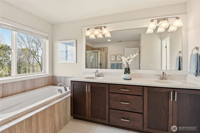 7012 30th Place SW, Seattle, WA 98126