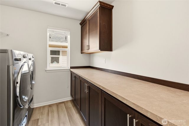 7012 30th Place SW, Seattle, WA 98126