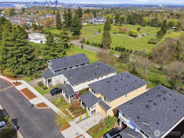 7012 30th Place SW, Seattle, WA 98126