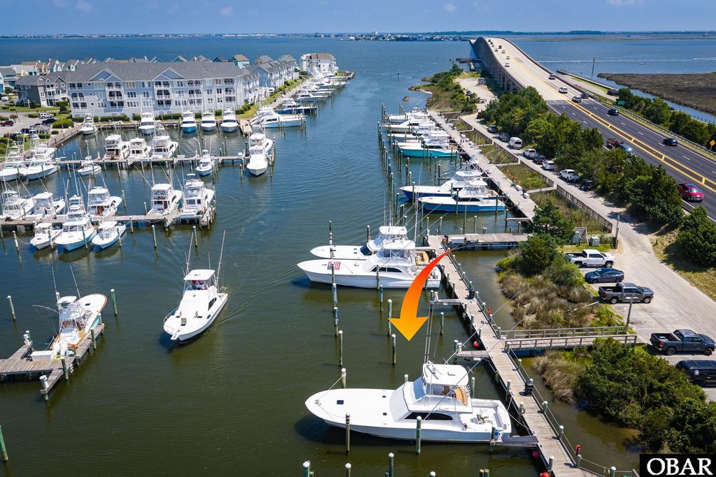 Image 2 of property listing at 12 Yacht Club Court Slip 12, Manteo, NC 27954