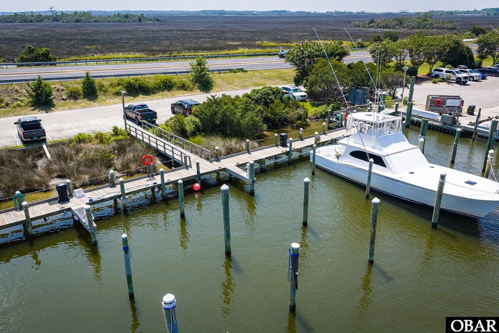 Image 13 of property listing at 12 Yacht Club Court Slip 12, Manteo, NC 27954