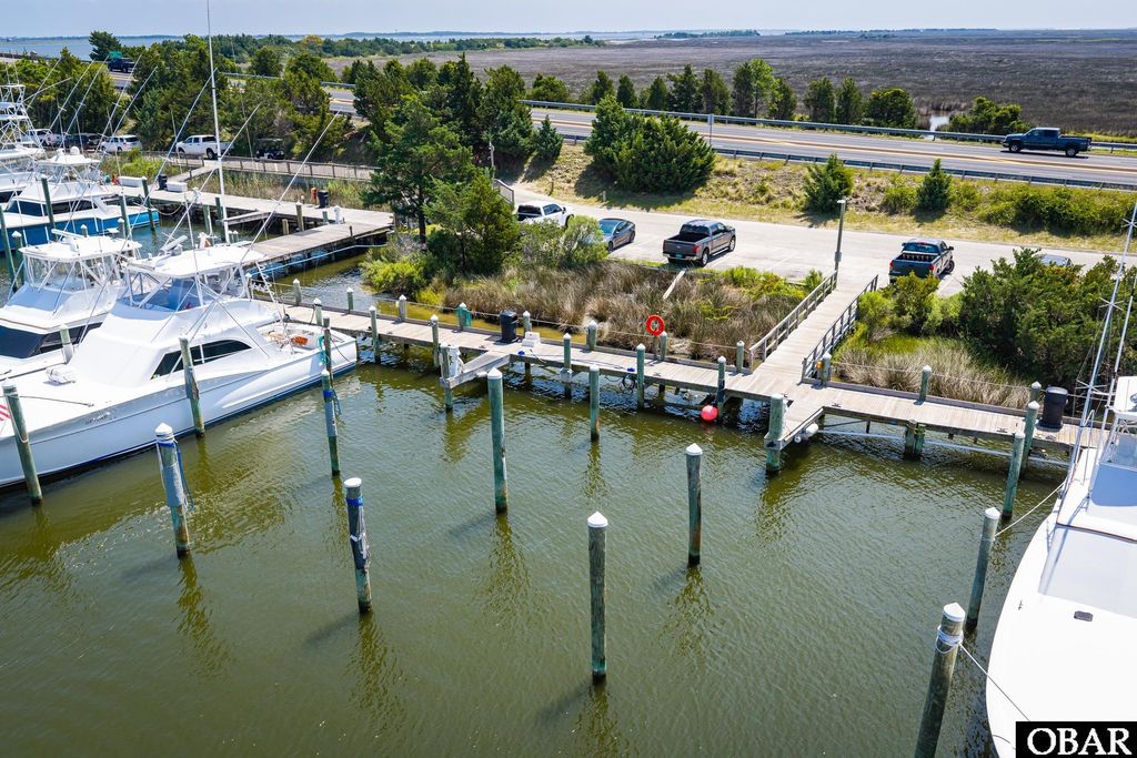 Image 14 of property listing at 12 Yacht Club Court Slip 12, Manteo, NC 27954