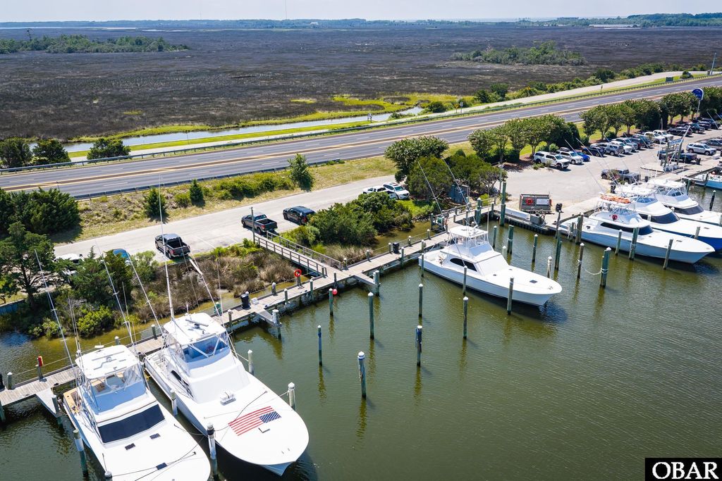 Image 19 of property listing at 12 Yacht Club Court Slip 12, Manteo, NC 27954
