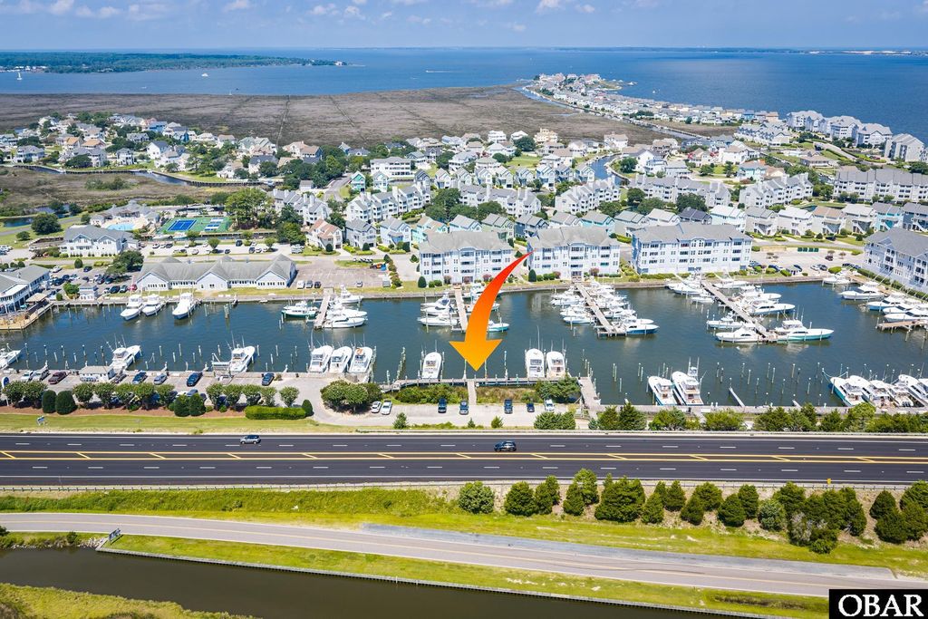 Image 4 of property listing at 12 Yacht Club Court Slip 12, Manteo, NC 27954
