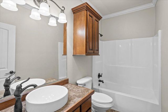 171 Brookline Dr., Hattiesburg, MS 39402