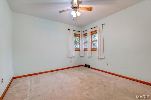 5673 Humbert Road, Godfrey, IL 62035