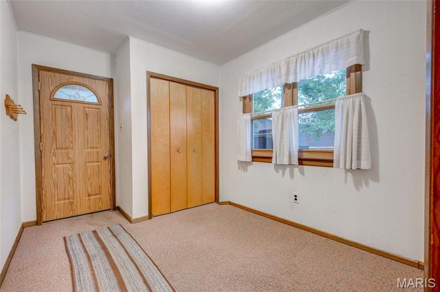 5673 Humbert Road, Godfrey, IL 62035