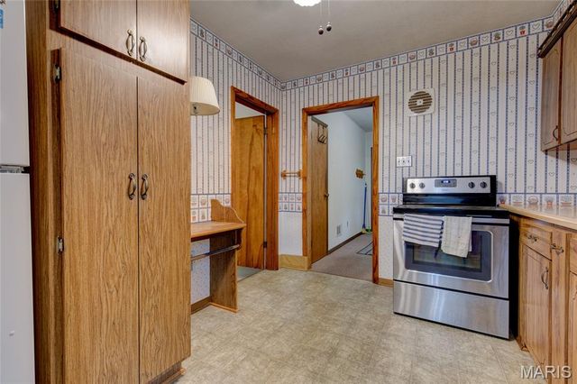 5673 Humbert Road, Godfrey, IL 62035