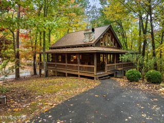 2101 Red Bud Rd, Sevierville, TN 37876