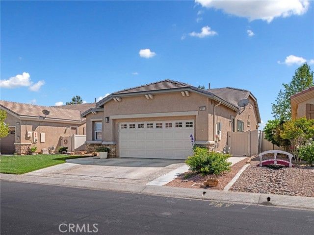 10812 Katepwa Street, Apple Valley, CA 92308