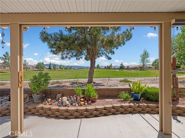 10812 Katepwa Street, Apple Valley, CA 92308