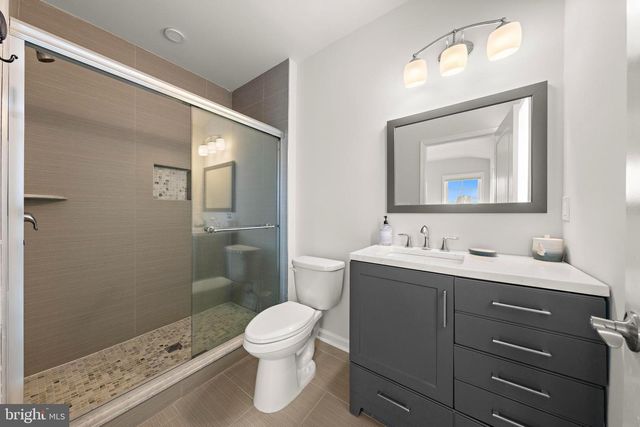 106 W 26TH ST, Ship Bottom, NJ 08008