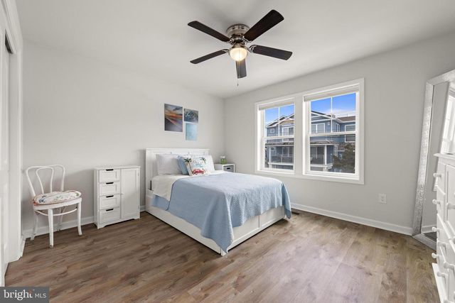 106 W 26TH ST, Ship Bottom, NJ 08008