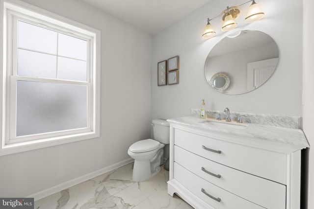 106 W 26TH ST, Ship Bottom, NJ 08008